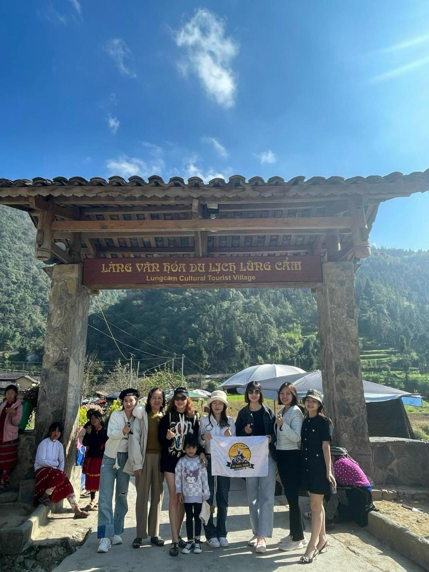 Aparthotel Tl Adventure Tour & Motorbike Ha Giang Exterior foto