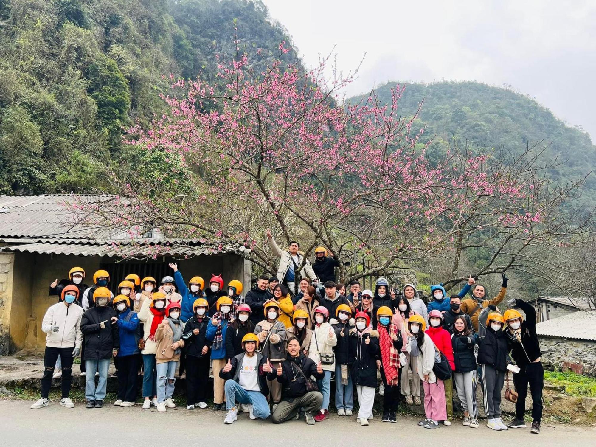 Aparthotel Tl Adventure Tour & Motorbike Ha Giang Exterior foto